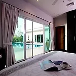 Byg Private Pool Villa @ Phuket Town