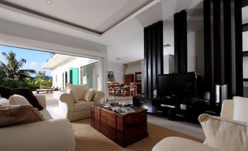 Byg Private Pool @ Town Vila Phuket